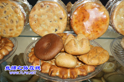 調(diào)研吐魯番特色農(nóng)產(chǎn)品 干鮮果品助力鄉(xiāng)村振興新篇章