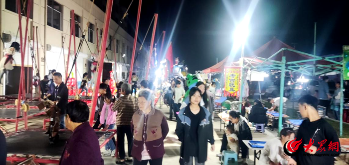 逛黃河大集 賞留韻民俗 ——曹縣青崗集鎮(zhèn)嘗鮮正當(dāng)時